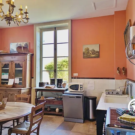 Chateau De La Roche, 11-12 Personnes *