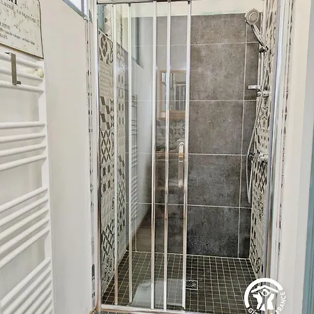 Chateau De La Roche, 11-12 Personnes *