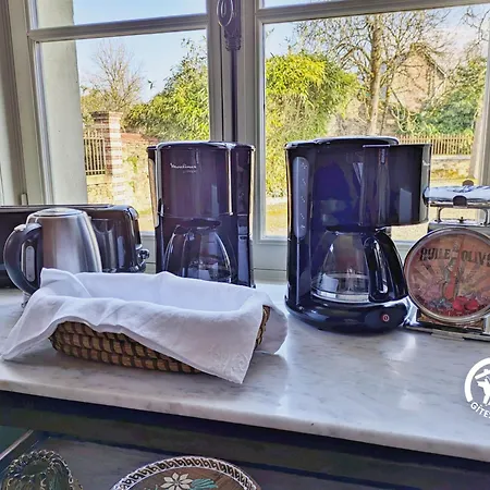 Chateau De La Roche, 11-12 Personnes * Ahuillé