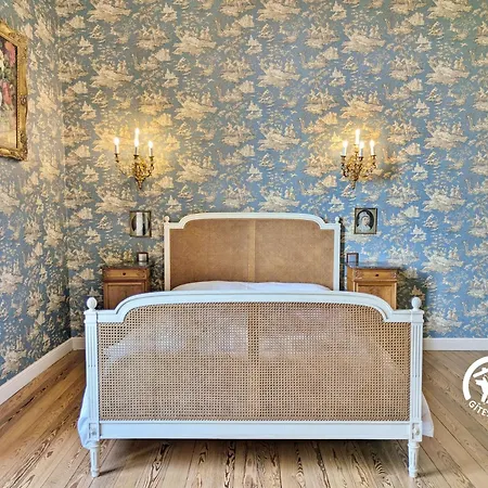 בית נופש Chateau De La Roche, 11-12 Personnes *