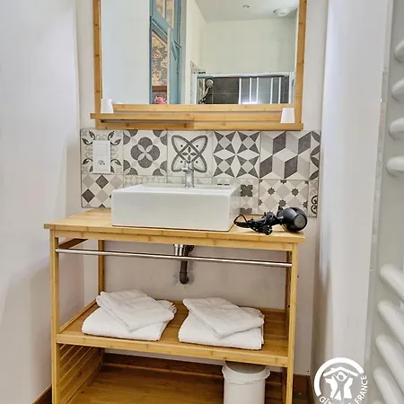 Chateau De La Roche, 11-12 Personnes