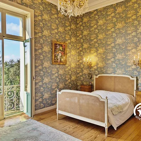 בית נופש Chateau De La Roche, 11-12 Personnes Ahuillé