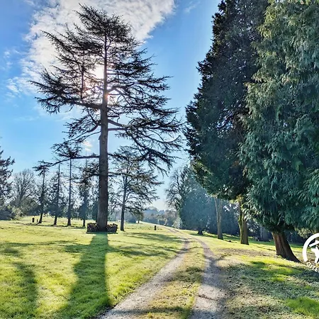 Chateau De La Roche, 11-12 Personnes * Ahuillé