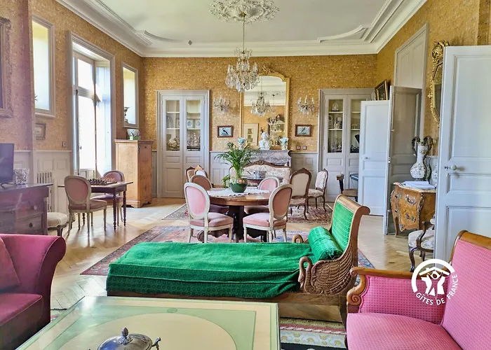 Chateau De La Roche, 11-12 Personnes Semesterbostad *