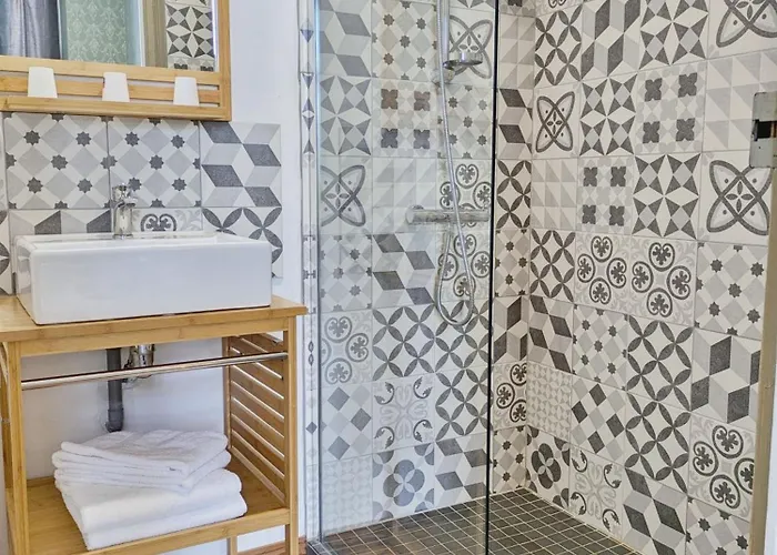 Chateau De La Roche, 11-12 Personnes Semesterbostad Ahuillé