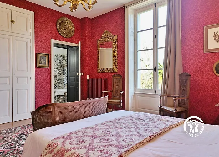 Semesterbostad Chateau De La Roche, 11-12 Personnes *