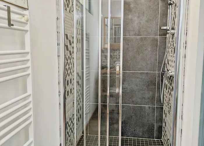 Chateau De La Roche, 11-12 Personnes *