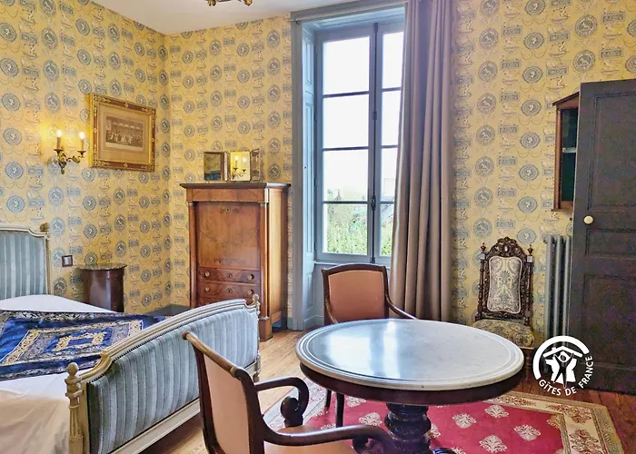 Semesterbostad Chateau De La Roche, 11-12 Personnes