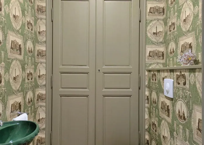 Chateau De La Roche, 11-12 Personnes Ahuillé