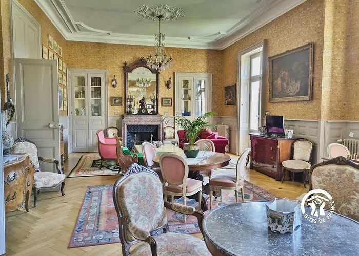 Semesterbostad Chateau De La Roche, 11-12 Personnes *